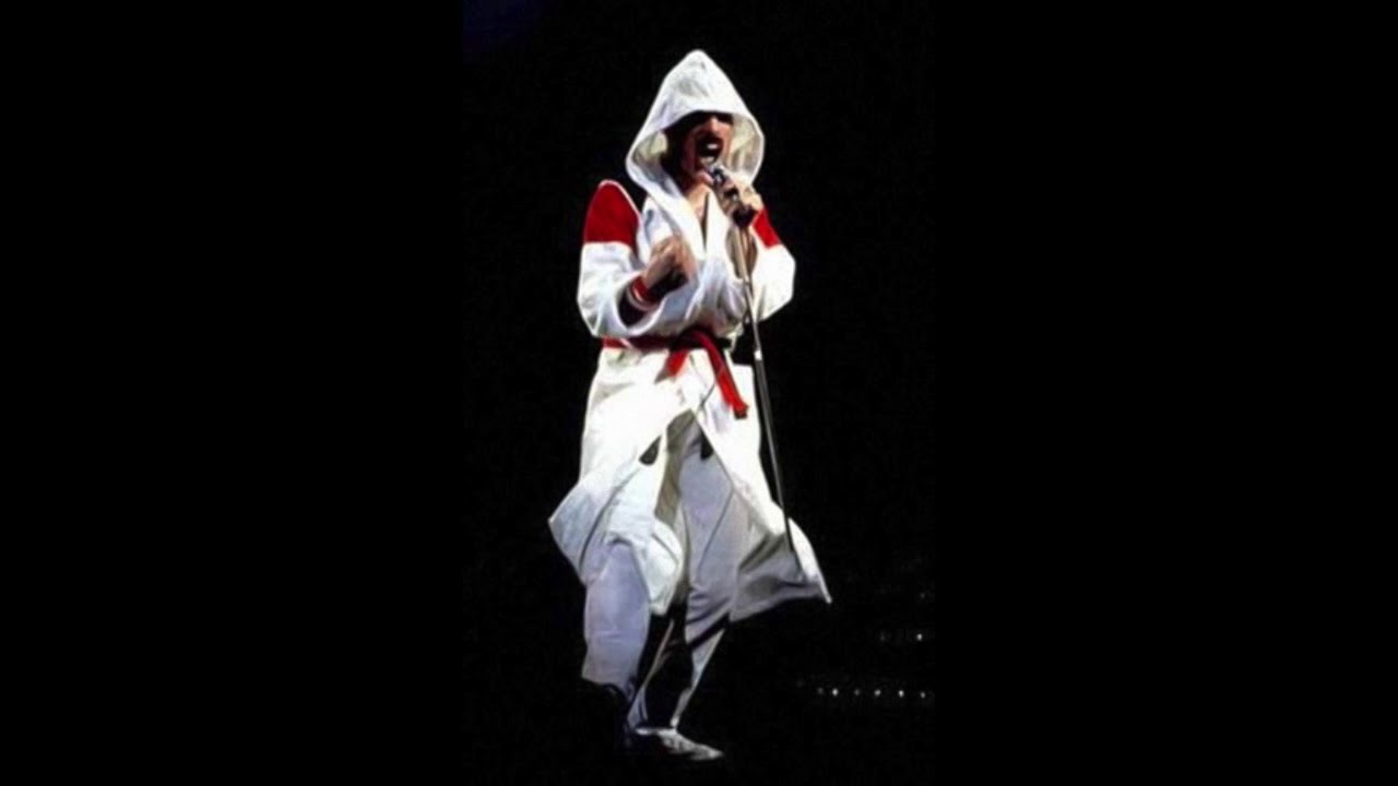 Queen - Live in Vienna (1982-05-12) [B+/A]