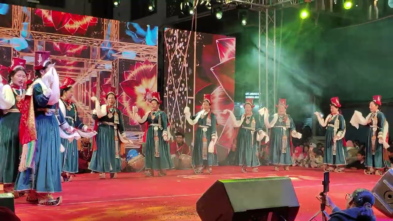Nubra women dance at Night Show Leh market. 10.05.2026.