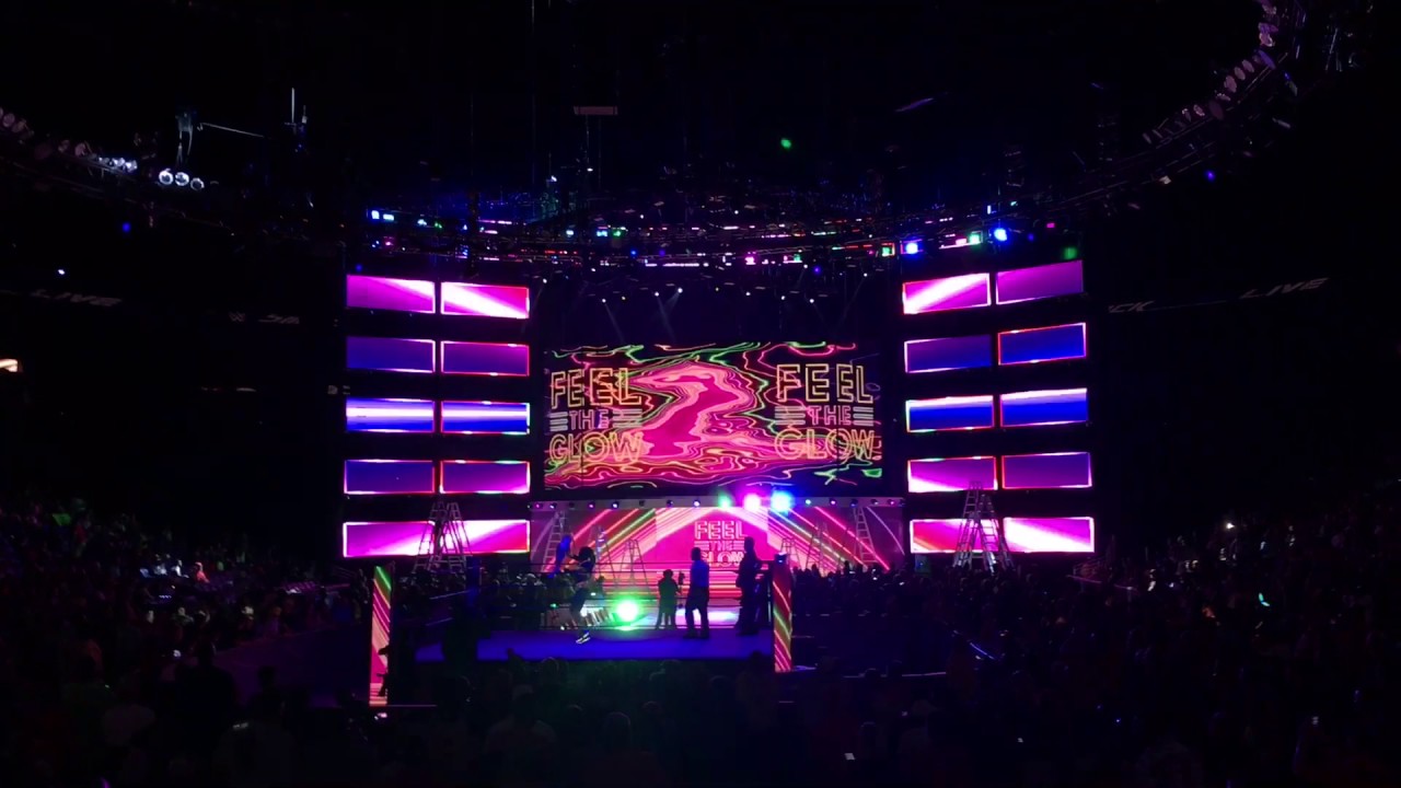 SD Live: Naomi, Tamina & Lana's Entrances LIVE in New Orleans, LA (6/13/17)
