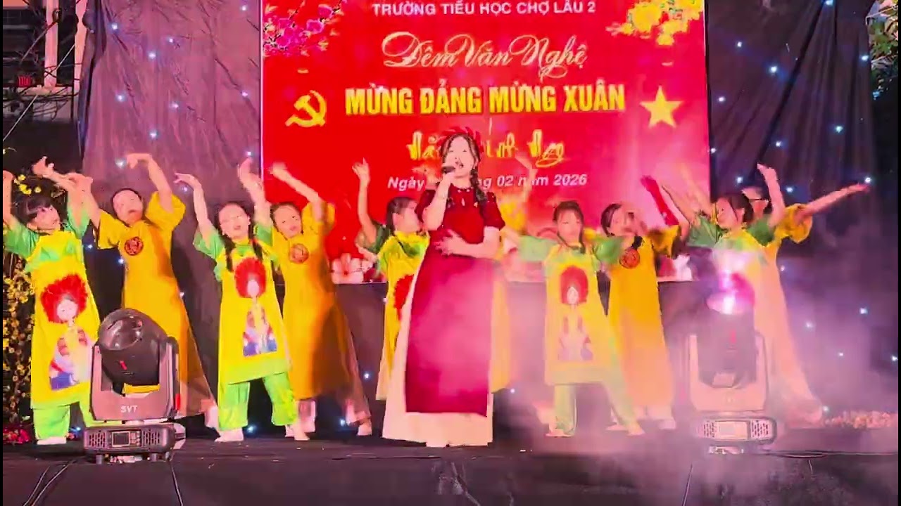Như Hoa Mùa Xuân - coverr Gia Ngân và nhóm nhảy minh hoạ 5B