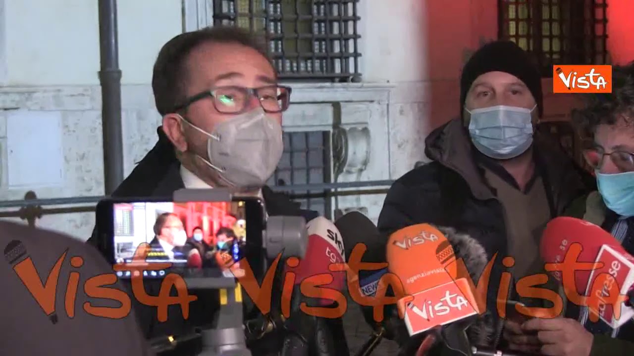 Bonafede: “In caso di elezioni M5S si confronterà con il PD”