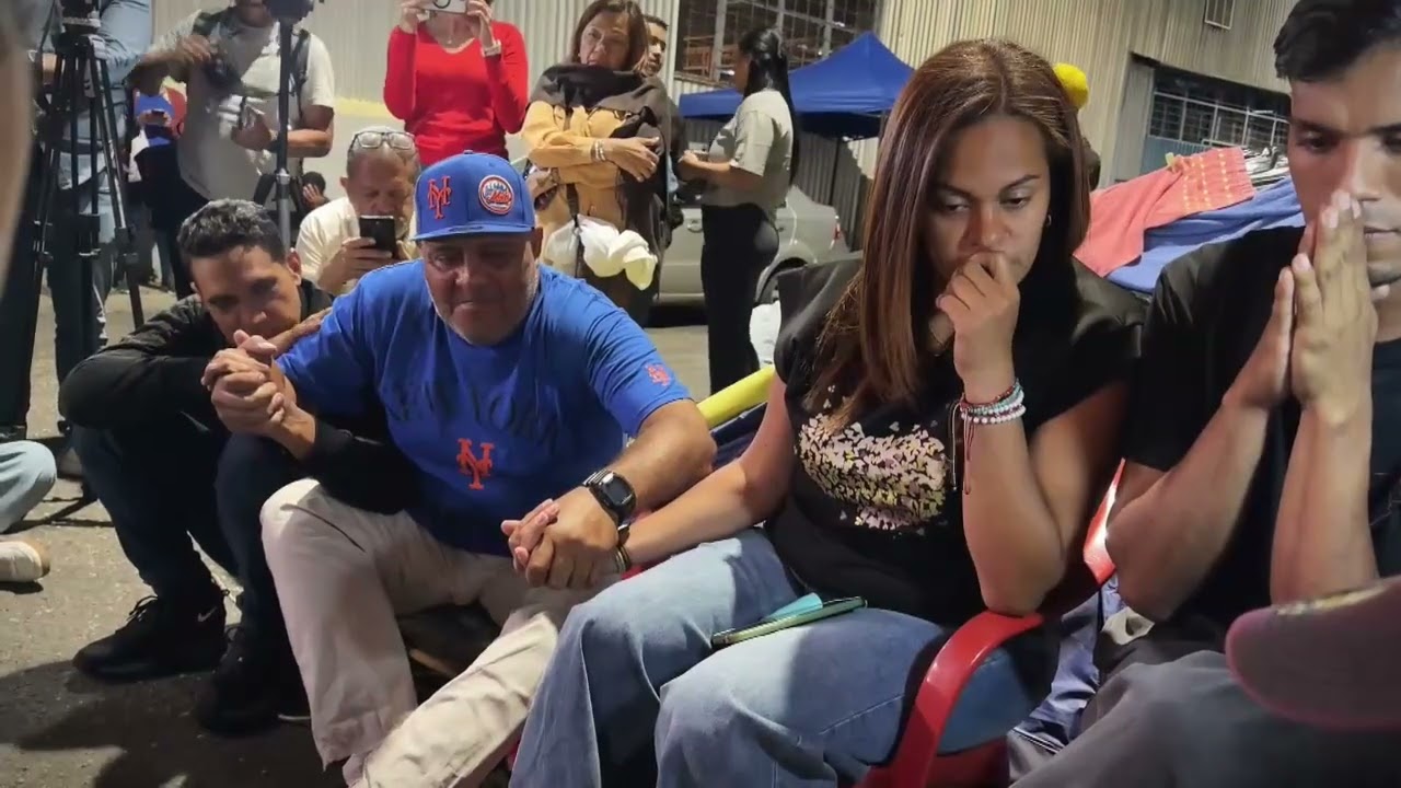 Familiares celebran la ley de amnistía aprobada en Venezuela