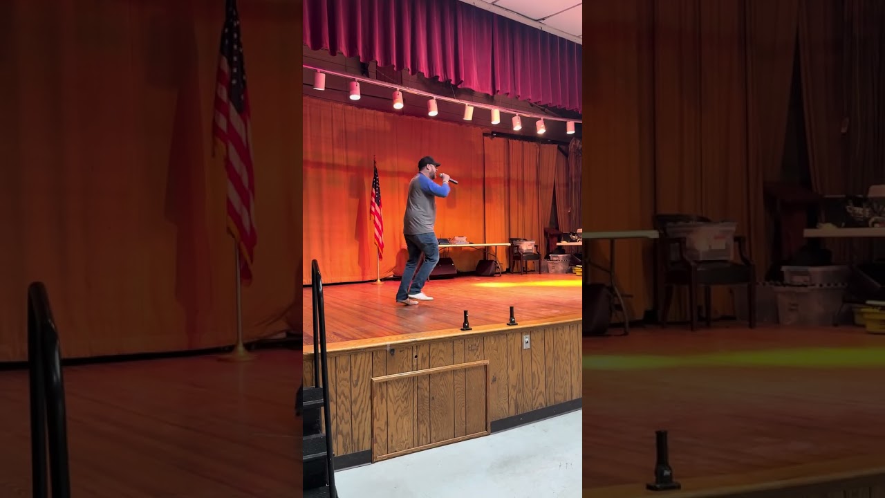 Danza Kudoro - Cued by Chris Phelps - Clogging routine 