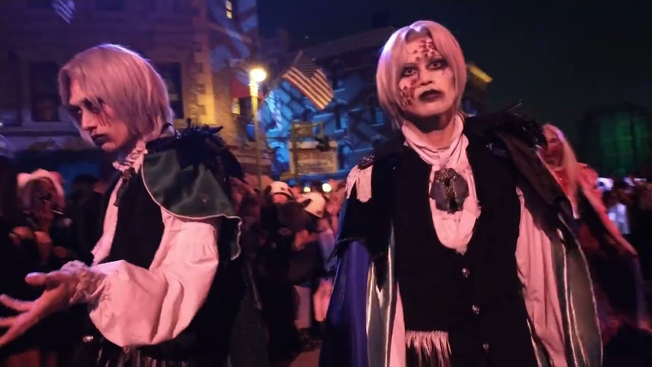 2023 10 16 USJ 隣の人が大騒ぎ！？襲われる美女、美女＆ヴァンパイアエリア