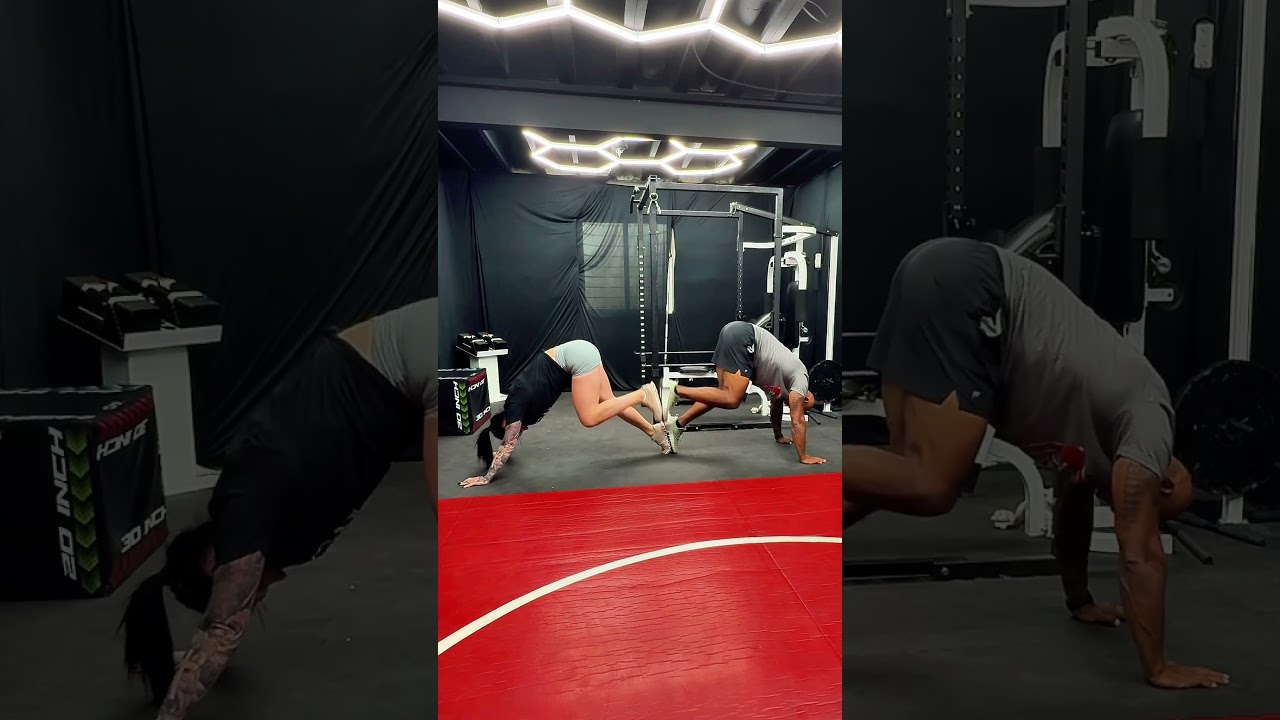 Can you do this couple challenge? #fitcouple #couplechallenge #fitparents