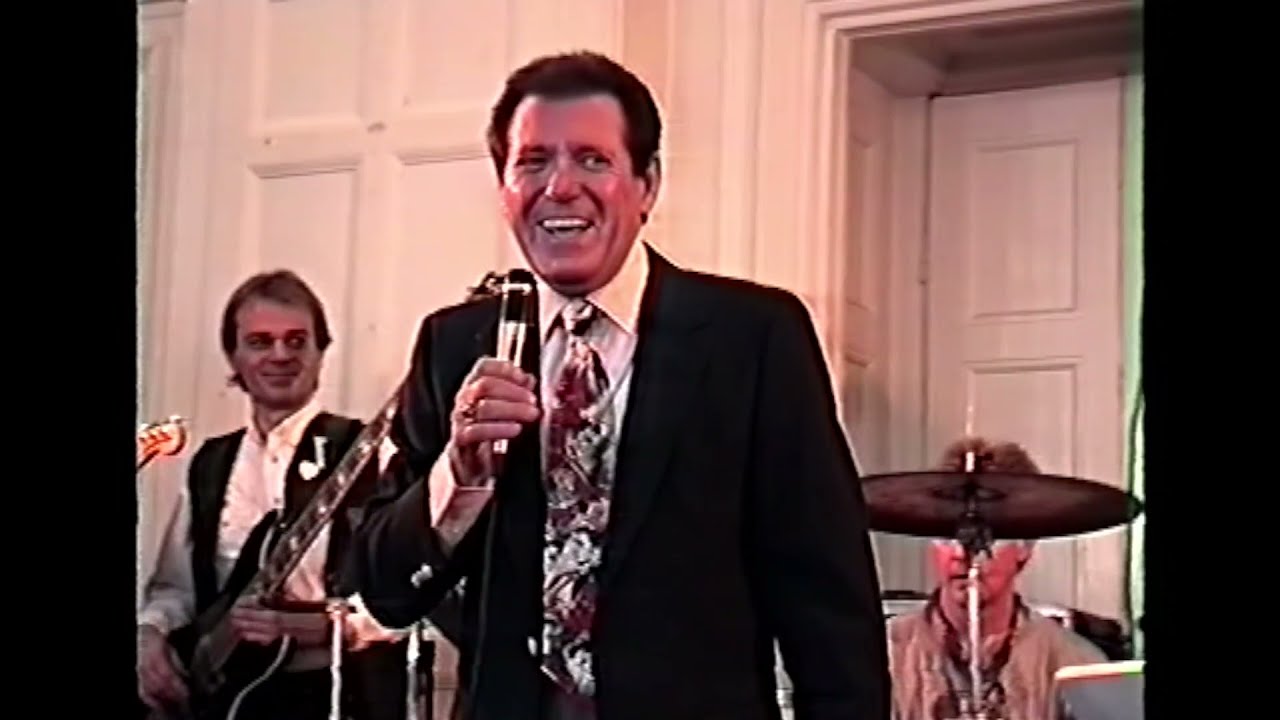 Charlie Hodge - How Great Thou Art
