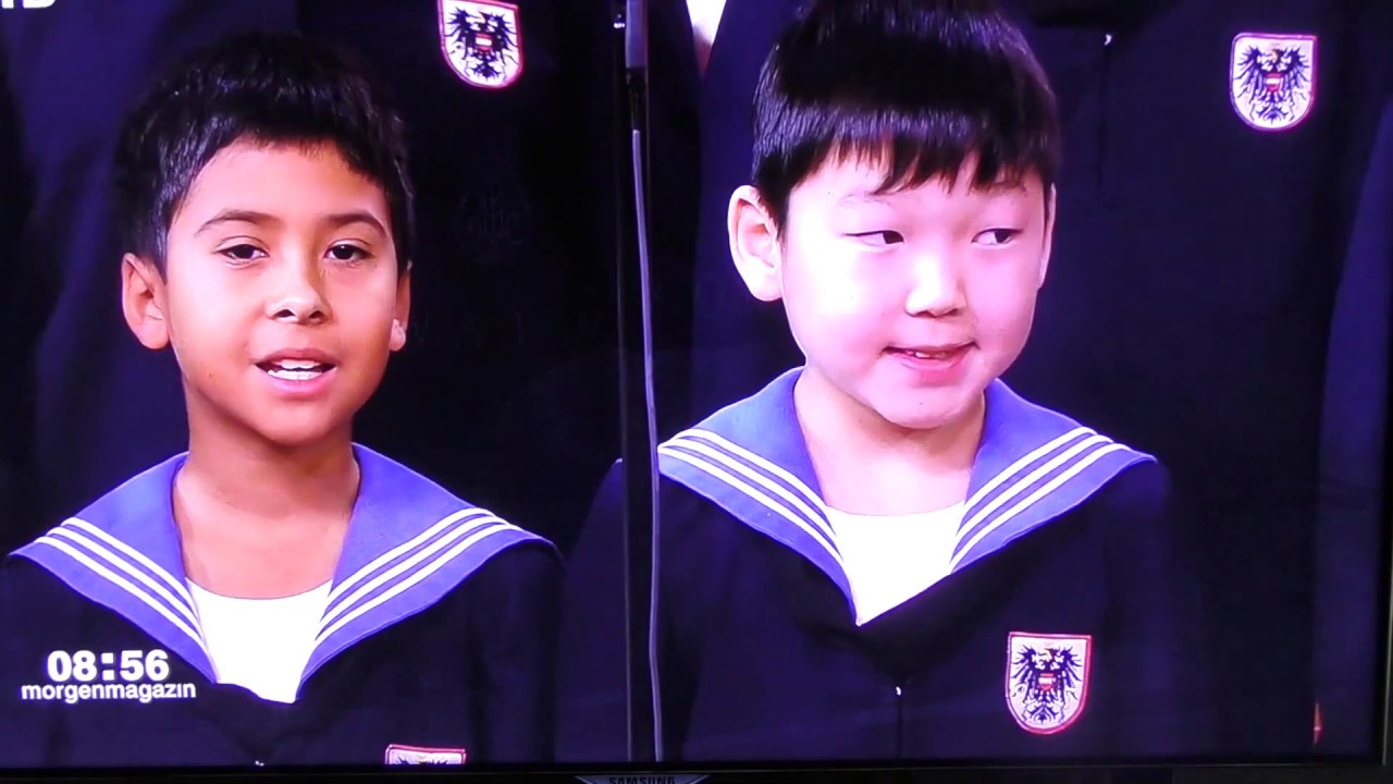 Wiener Sängerknaben/Vienna Boys Choir/维也纳少年合唱团/ウィーン少年合唱団 /am 17.Dec.  2018 im ZDF (full broadcast !)