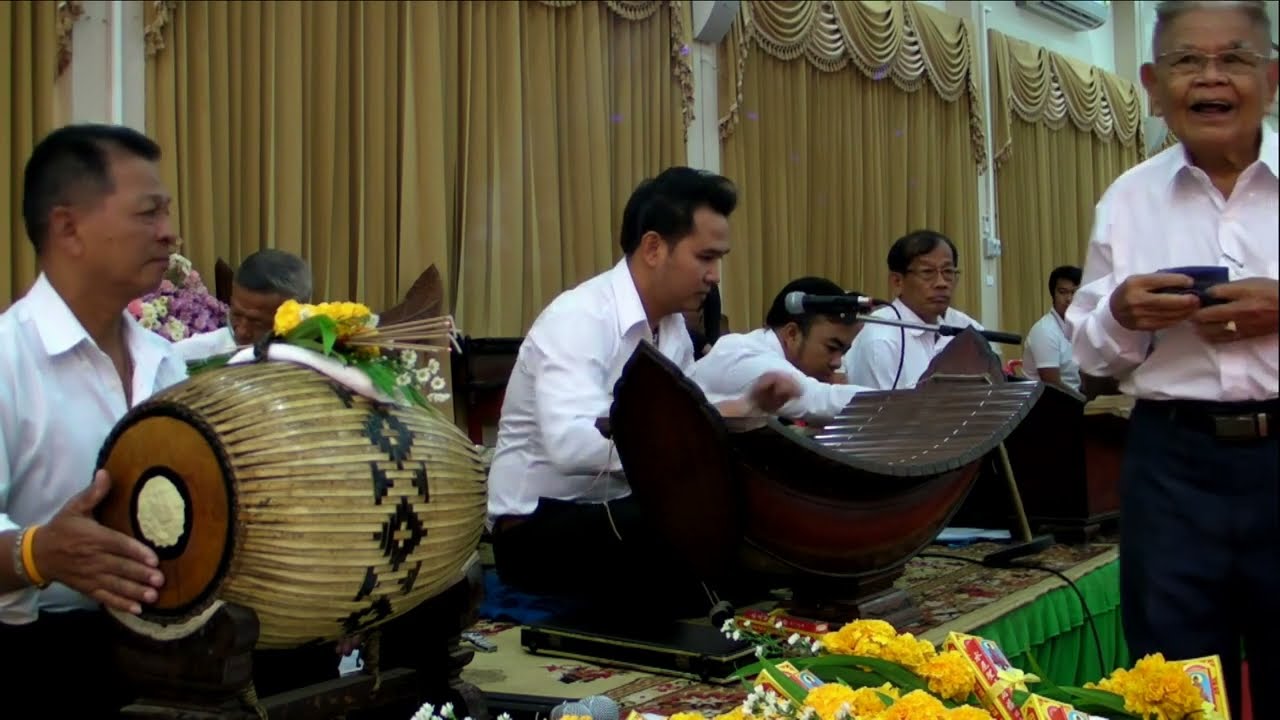 โหมโรงเช้า-ออกเทพดำเนิน [คณะพาทยรัตน์]