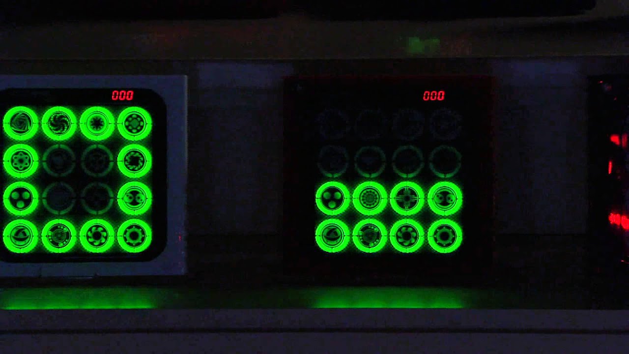 FlashPad 3.0 LED Touchscreen Handheld Game w/Score Reader, Light & Sound with Jane Treacy