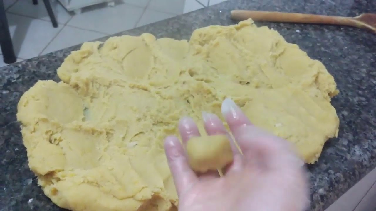 Croquete de milho na modeladora de salgados Compacta print