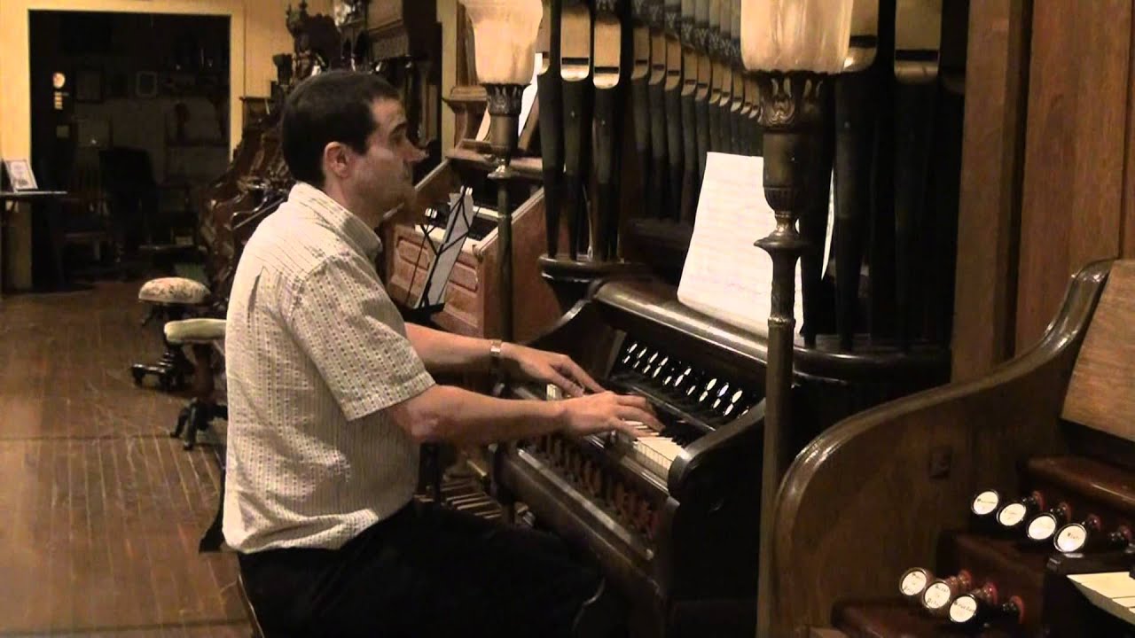 Lee Conklin Reed Organ Museum - Clough & Warren Reed Organ