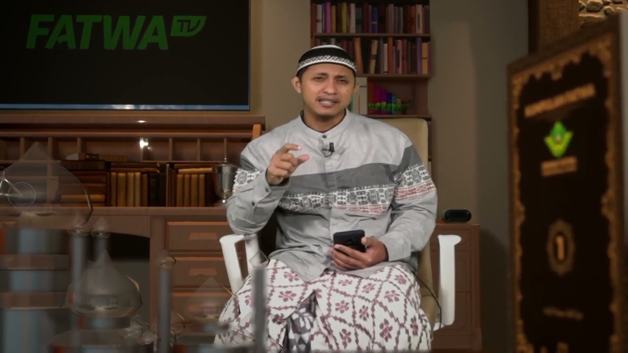 104 Adakah batasan usia untuk berkhitan - Ustadz Dr. Musyaffa' Addariny, Lc., M.A.حَفِظَهُ اللهُ