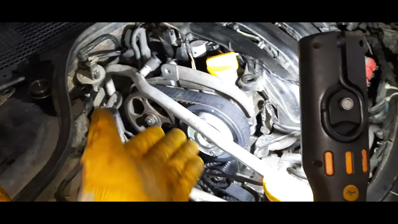 Renault Megan 2 Motordan Gelen Şakırtı... Motor Yatakmi Vuruyor ...