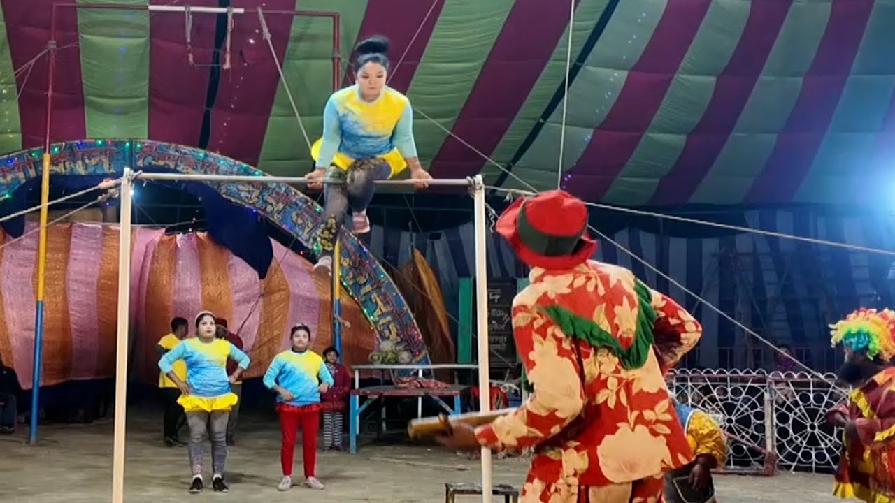 মেয়েদের ভয়ংকর High Bar Circus Show 😱 | Dangerous Female Circus Performance