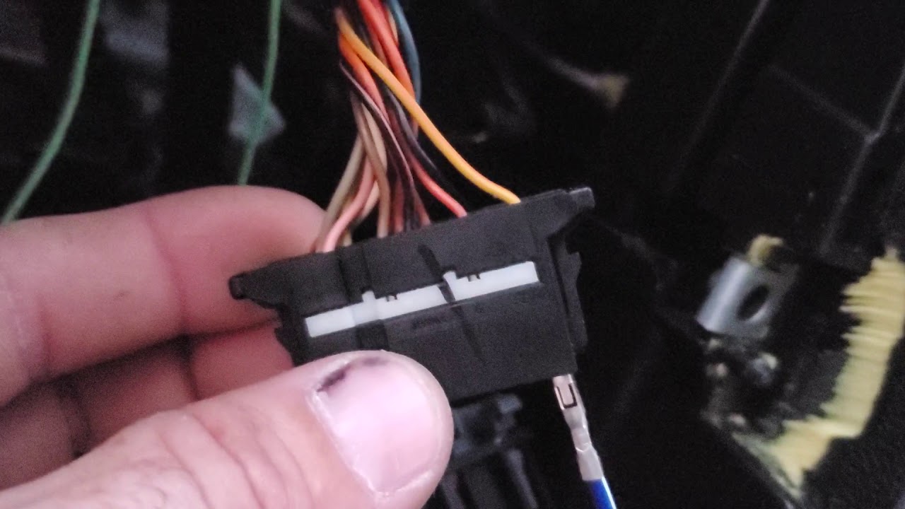 Hyundai Genesis Coupe aftermarket stereo no sound