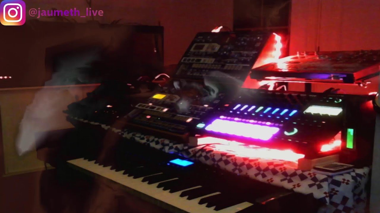 Electronic Synth Jam session