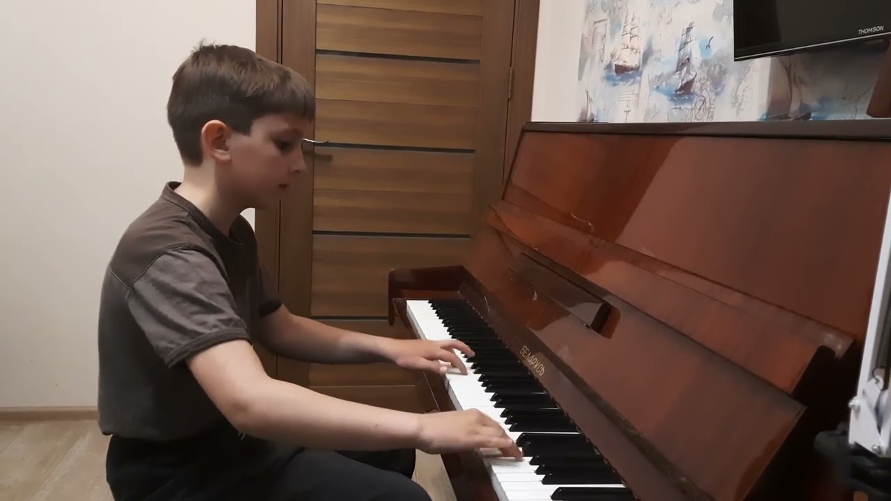 Сонатина. А.Диабелли. Часть 3.  Исполняет Даниил Подвойский.