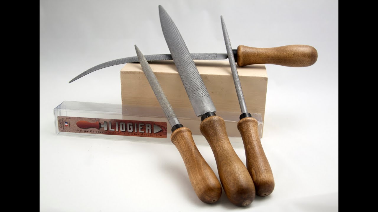 Wood carving with Liogier rasps.