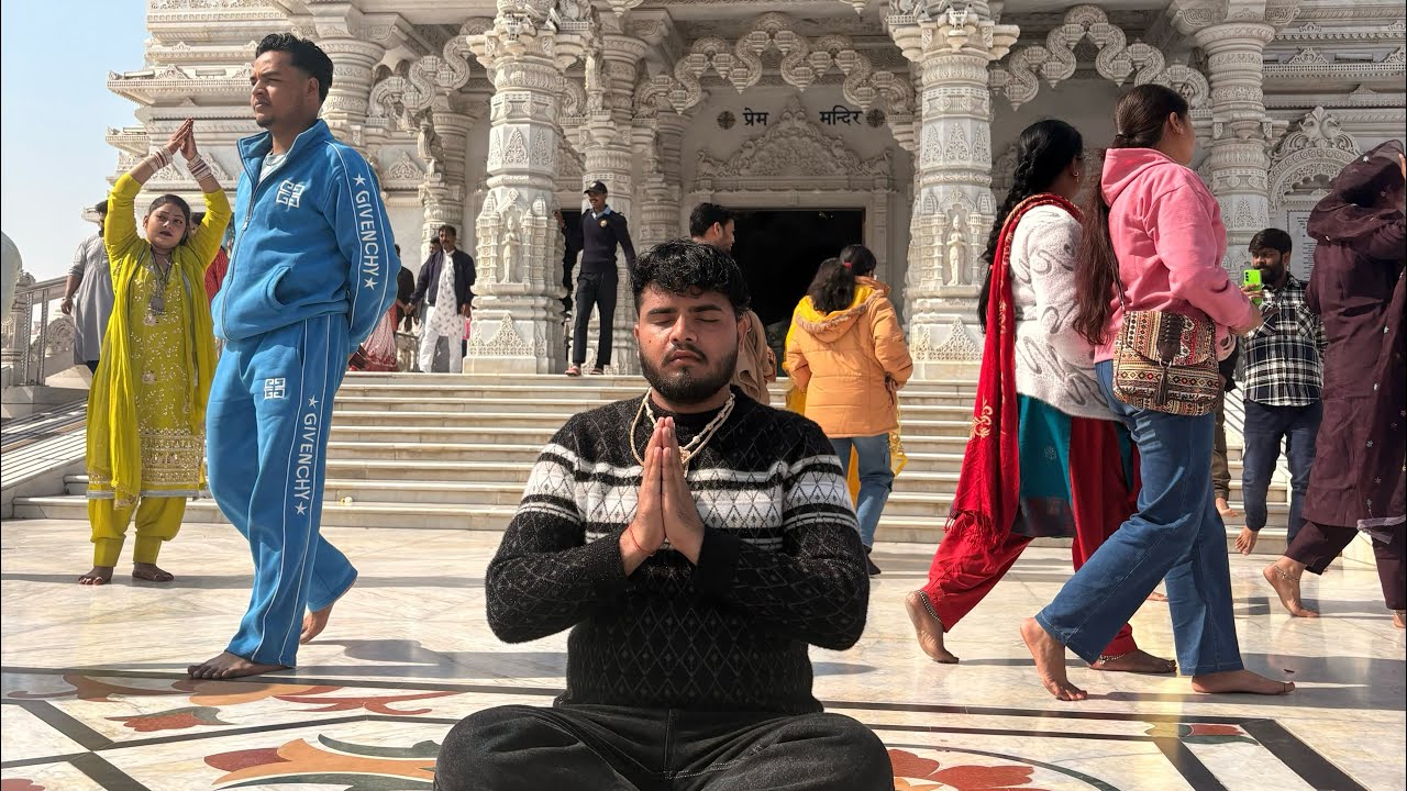 To Doston, Hum Aapko Darshan Karte hain Prem Mandir ka aur char dham ka vlog poora dekhe Radhe ❤️🫶🥰