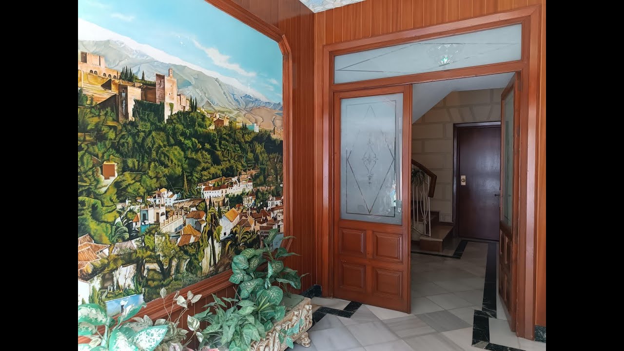 VENDIDA GRAN CASA ADOSADA CON LOCAL INCLUIDO