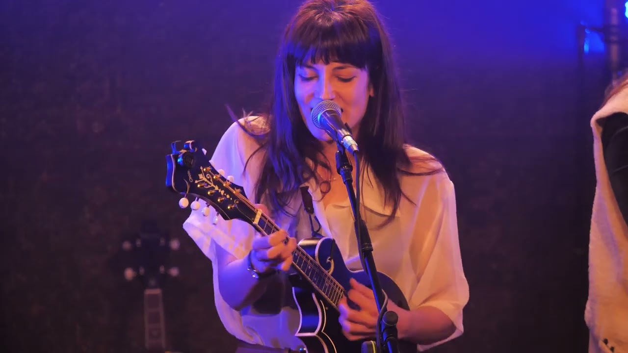 Karoline & the Free Folks