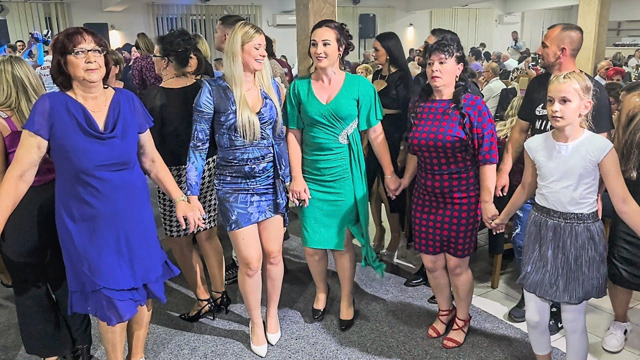 Cure navališe da razdrmaju kolo 💃✨️🎊 - HD Živinice - Zehra Bajraktarević, Semir & Sanel 12.04.2024.
