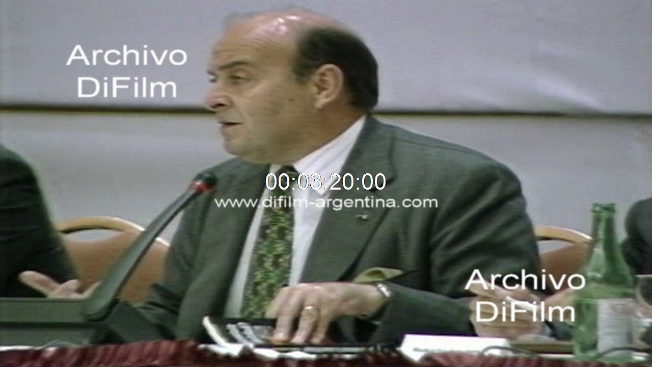 Domingo Cavallo explica como se sale de la convertibilidad 1996