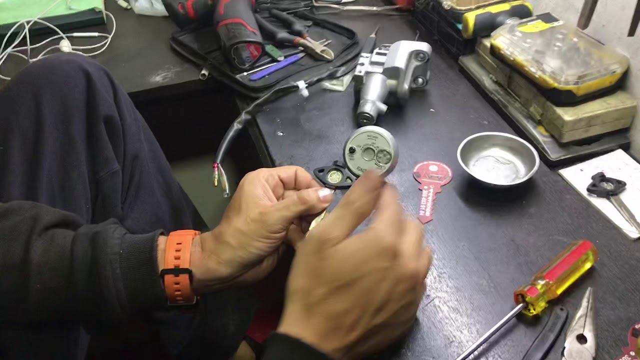 PERDISTE LA LLAVE DE TU MOTO Yamaha N-Max o Biwiz Locksmith