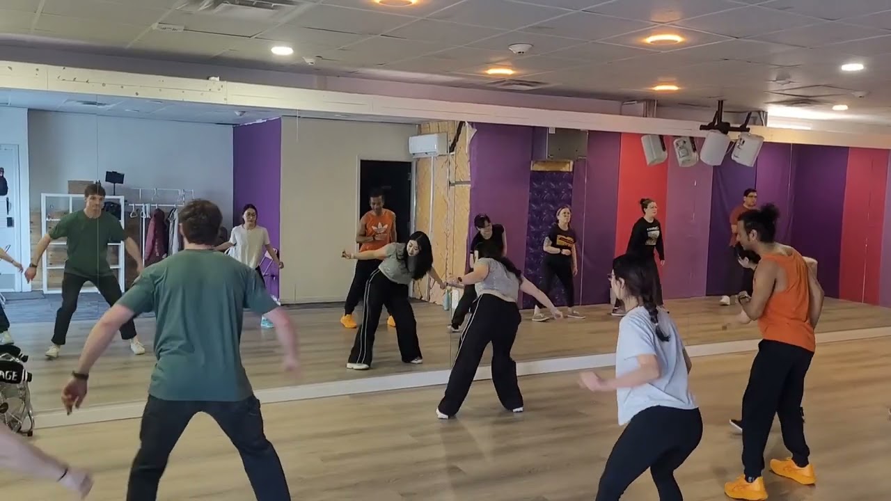 Shuffle Dance Open Level at Free Spirit 