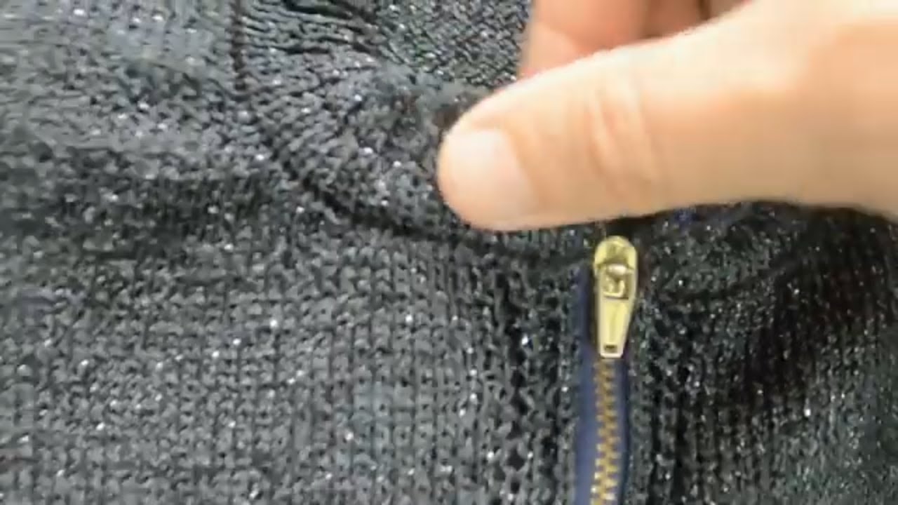 blusa fechada com zíper feita em máquina de tricô