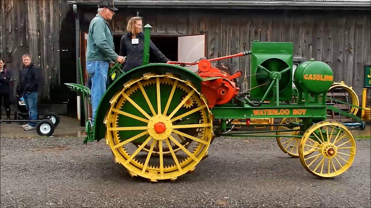 Celebration 100 YEARS OF JOHN DEERE TRACTORS