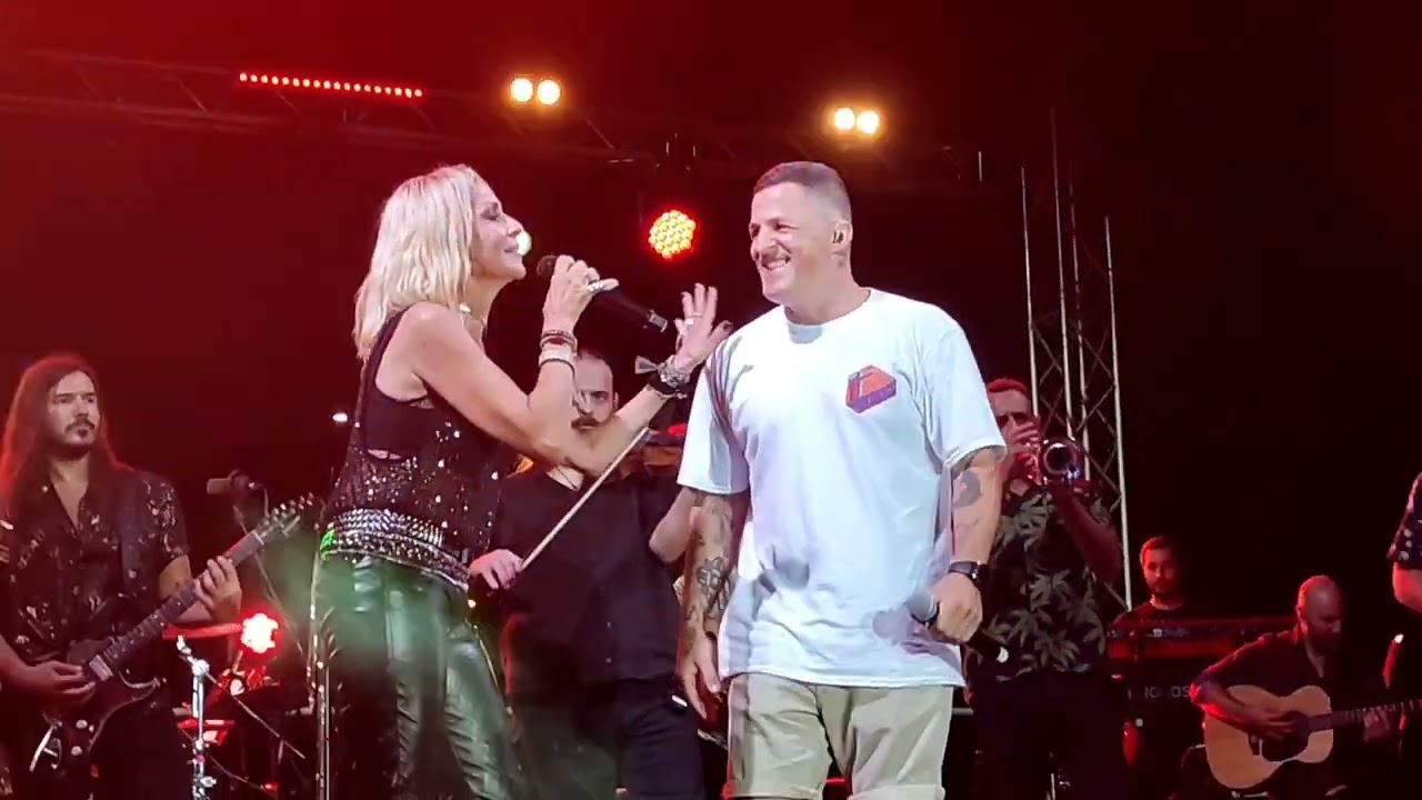 Anna Vissi ✨ Εισβολέας ✨ Μπανιστηρτζου 🤟live Κατράκειο Θέατρο Νίκαιας 2022 #music