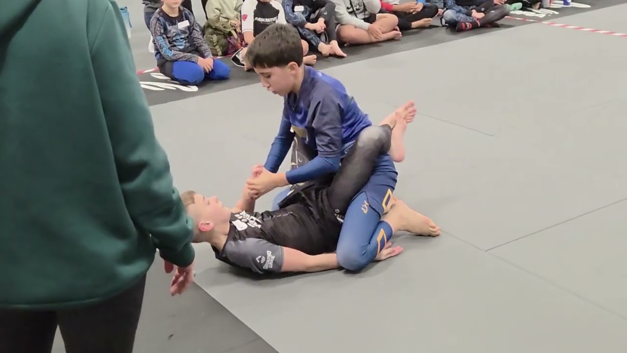 I made a big mistake and paid for it #bjj #wrestling #grappling #jiujitsu #nogi