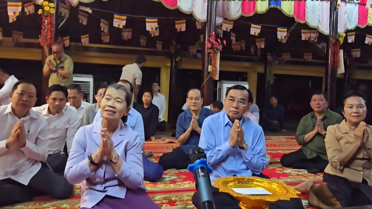 Phái Đoàn Chư Phật Tử Cambodia Đến Chùa Âng Khmer Trà Vinh Cúng Dường Lễ Dâng Y Kathina