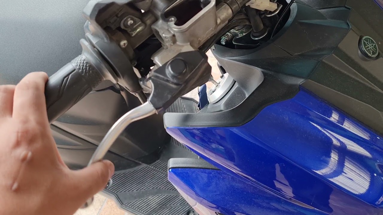 troca do fluido de freio dianteiro da neo 125