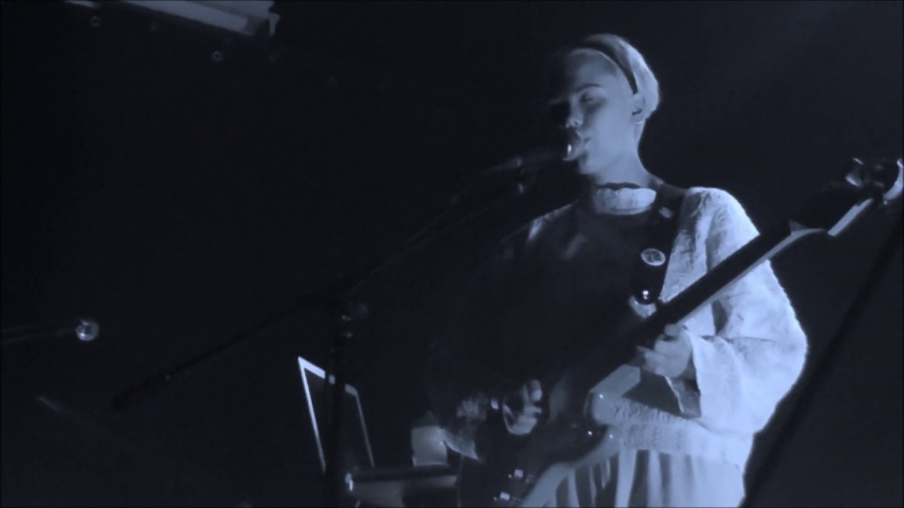 Bug Teeth - Serotonin, live at Norwich Arts Centre
