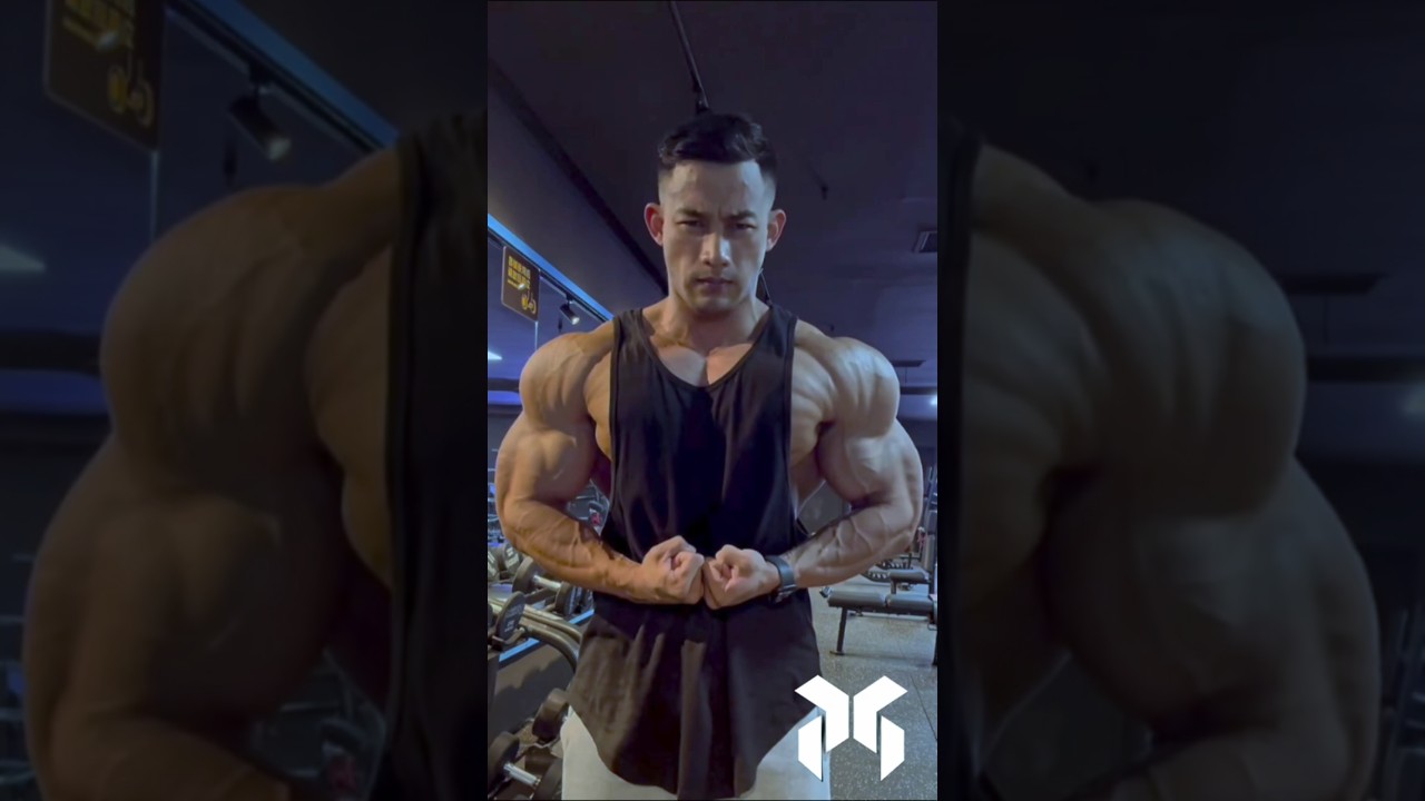 Crazy Chest Pump | Insane Flex & Ripped Muscle Definition 💪🔥 #bodybuilding
