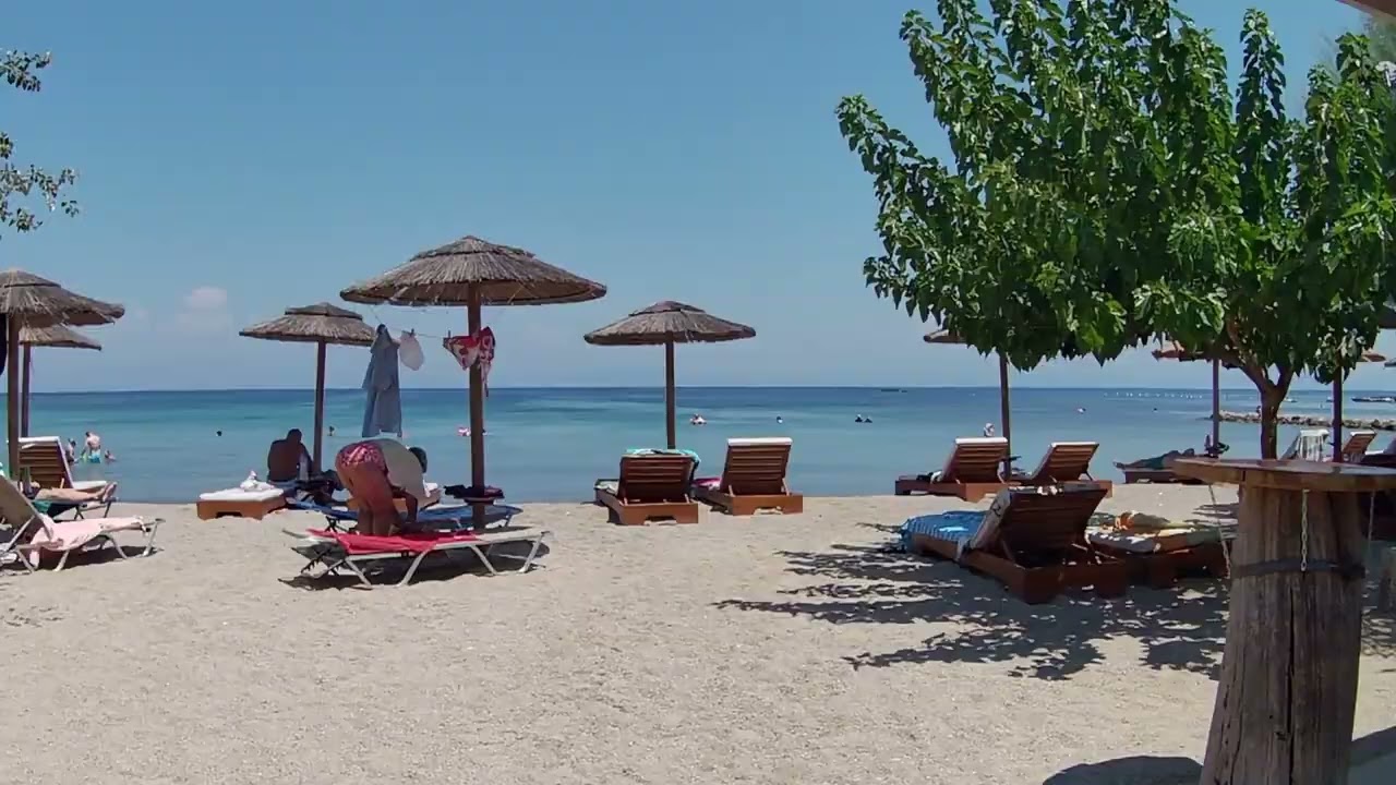 Corfu, Moraitika, Greece 🇬🇷 - Elvis Golden Beach, the Best beach of Moraitika 😊🌊🌴 WalkinGo Travel
