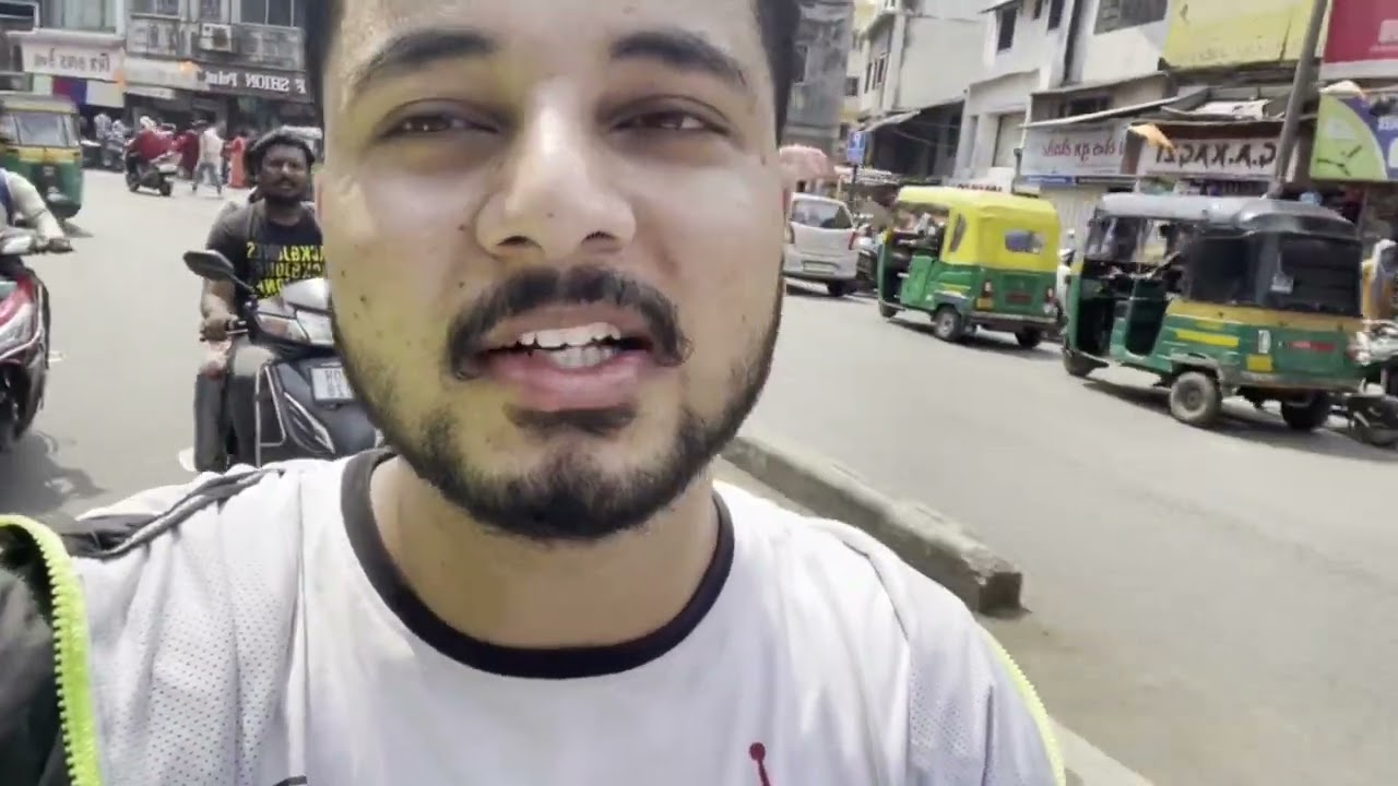 Cheapest Janta market in Surat 📱📲📞☎📺📻 || Surat || The uk06 Harshu Vlogs || VLOG 25 ||