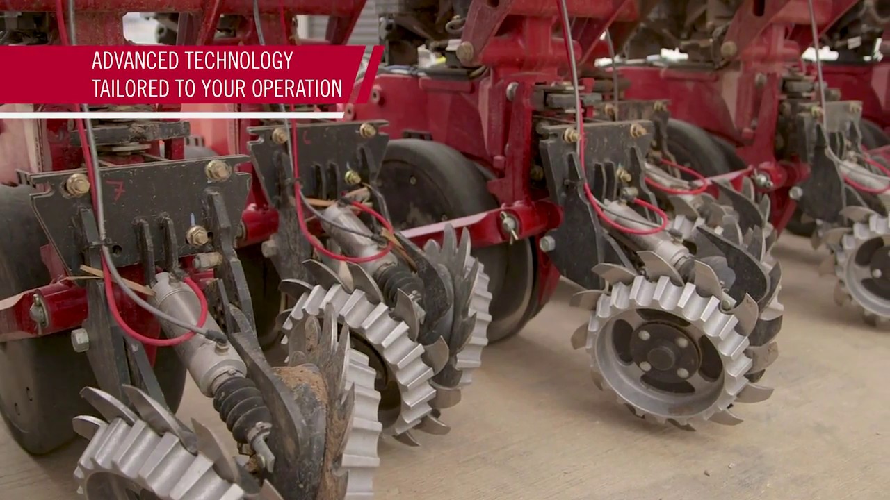 Introducing the 2140 Early Riser&reg; Pivot Fold Planter