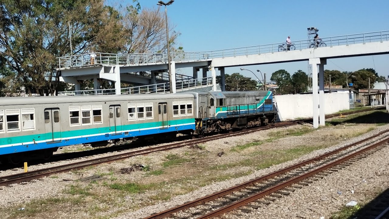 Manobras no P.A de Saracuruna com as U12C 2363 e 2351 (gravado em 11/06/23)