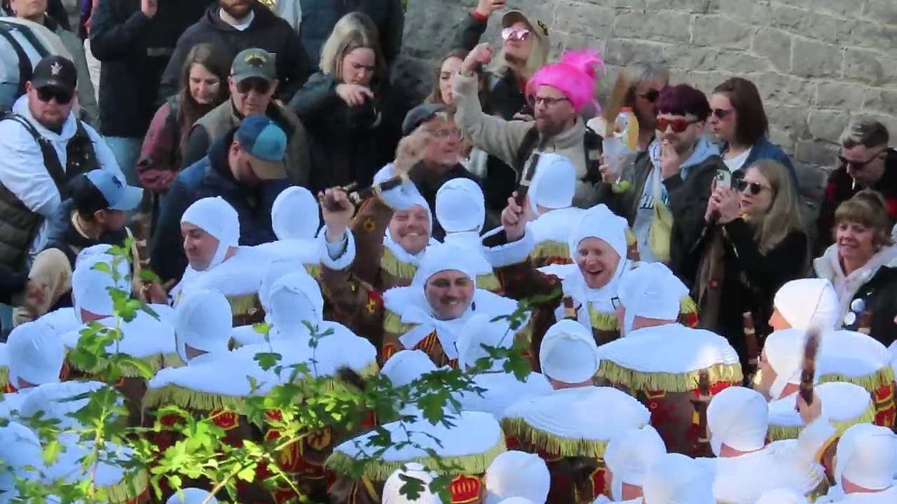 Carnaval Ecaussinnes (Sous le pont)