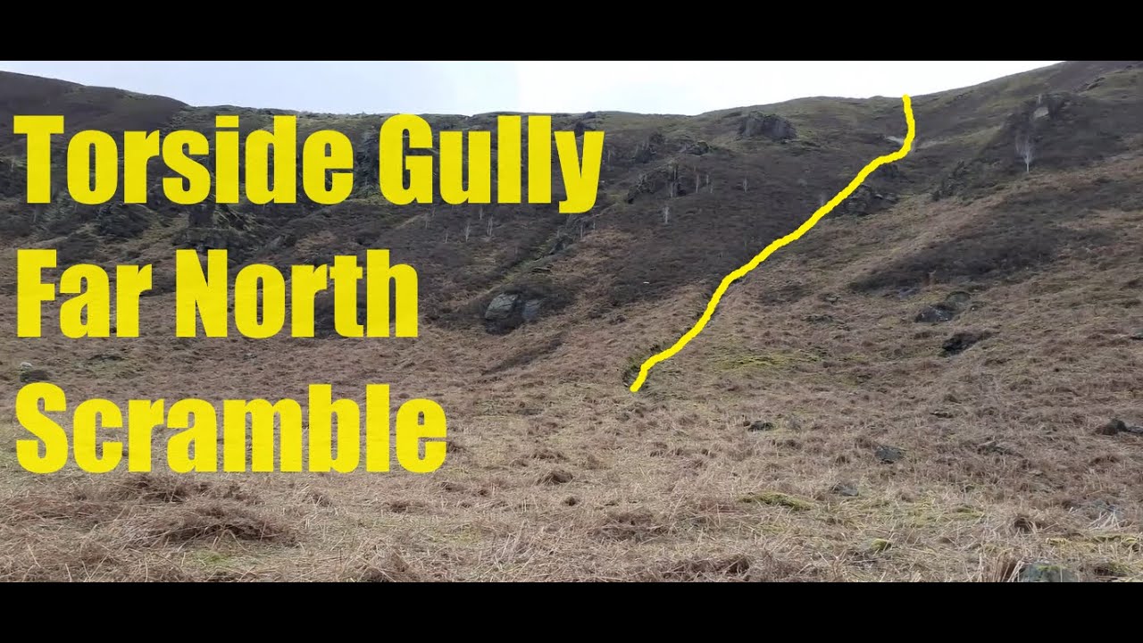 Guide to scrambling Torside Gully Far North in the Peak District