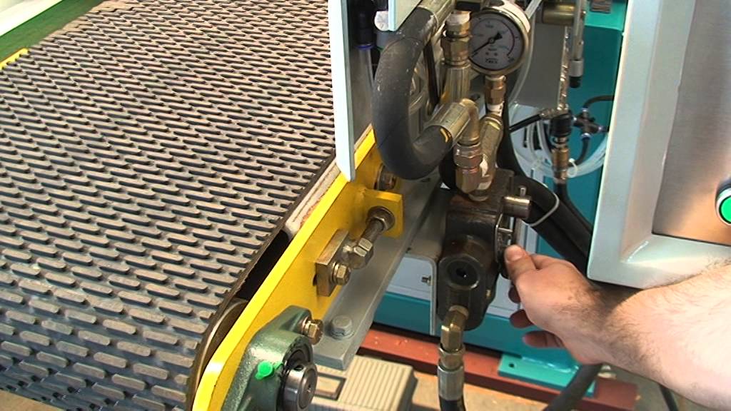 Piła taśmowa rozdzielcza do lameli i obłogów TEKNO UNO - Piły KMA Maszyny