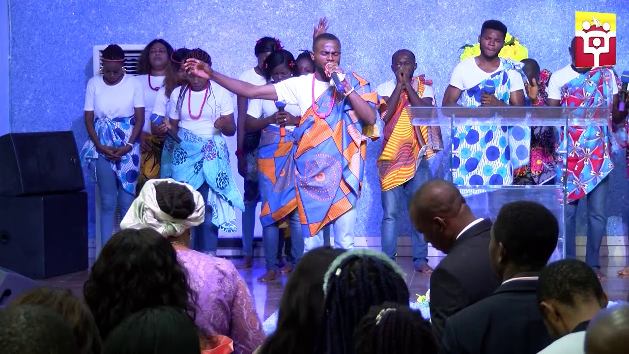 Worship experience with Praise Ambassador