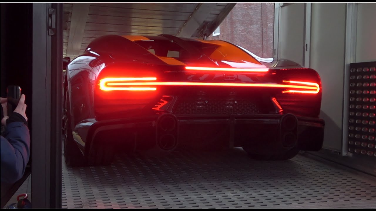 3,5Mio.Bugatti Chiron Super Sport 300+- Unloading, Cold Start Up, Engine Sound