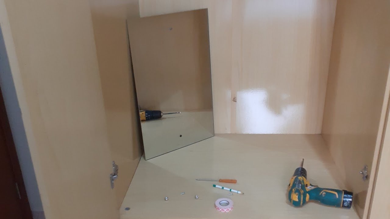 Como Instalar Espelho de Botão na Porta do Guarda Roupa Sem Errar — O Jeito Certo