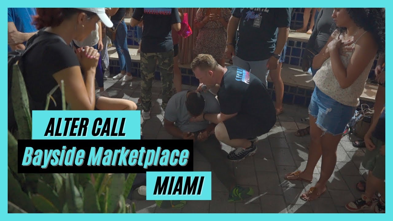 THE ALTAR CALL WAS FULL OF REVIVAL IN MIAMI WITH @MarcusRogers AND DANIEL ADAMS!!!