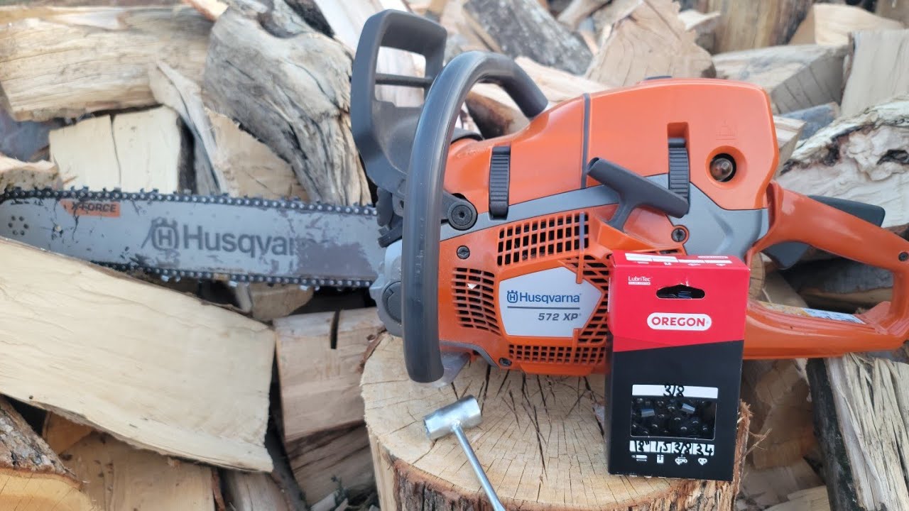 Husqvarna 572 XP!!! New chain by Oregon!!!!