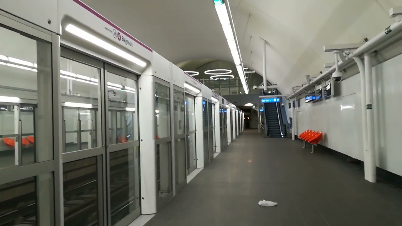 Ligne 4 : spot à Barbara
